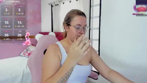   online show from 11/12/25, 07:24