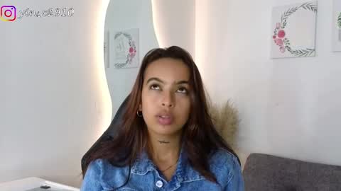 Snapshot of _sophiebrown__ chatting on 12/05/24, 11:29 Andrea The Next Stream Wednesday online show from 12/05/24, 11:29