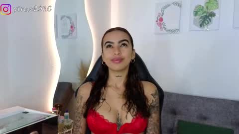 Snapshot of _sophiebrown__ chatting on 12/28/24, 03:04 Andrea The Next Stream Wednesday online show from 12/28/24, 03:04