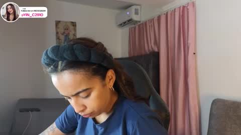 Snapshot of _sophiebrown__ chatting on 09/20/25, 08:48 Andrea The Next Stream Wednesday online show from 09/20/25, 08:48