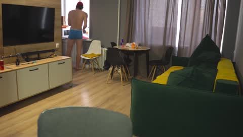 OLIVERpvt is open online show from 12/07/24, 10:01