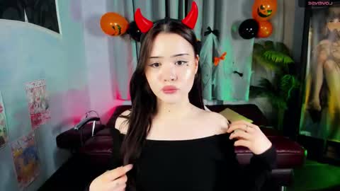 Brittany online show from 10/25/25, 12:51