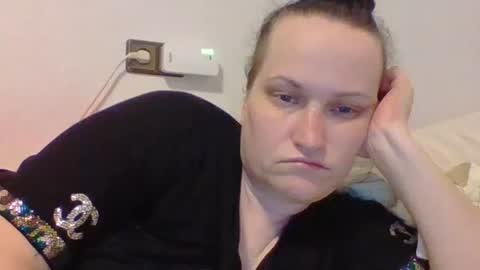 Melisa online show from 03/08/25, 09:08