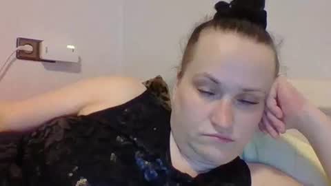Melisa online show from 03/11/25, 10:20