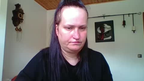 Snapshot of _squirty_pussyyy_ chatting on 09/16/25, 09:43 Melisa online show from 09/16/25, 09:43