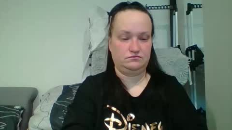 Snapshot of _squirty_pussyyy_ chatting on 11/06/25, 05:41 Melisa online show from 11/06/25, 05:41