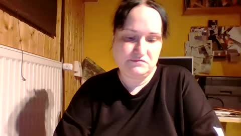 Melisa online show from 06/24/26, 11:42