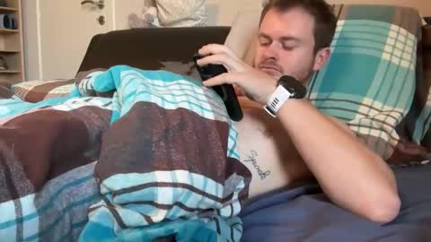 Snapshot of _stevie___ chatting on 10/12/25, 12:37 _stevie___ online show from 10/12/25, 12:37