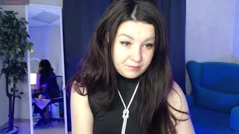 Snapshot of _still_her chatting on 12/03/25, 01:35 Erica online show from 12/03/25, 01:35