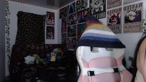 Snapshot of _succubowie_ chatting on 09/26/25, 10:47 Succubowie  online show from 09/26/25, 10:47
