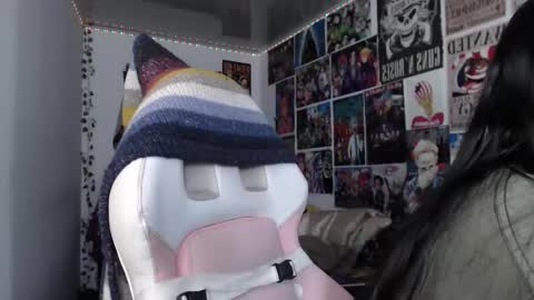 Snapshot of _succubowie_ chatting on 10/07/25, 11:02 Succubowie  online show from 10/07/25, 11:02
