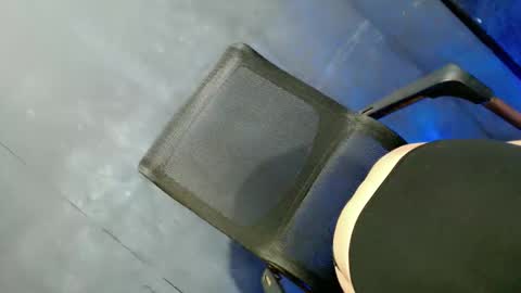 Snapshot of _suckandcum69 chatting on 10/19/25, 05:41 Eilachloe online show from 10/19/25, 05:41