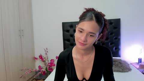 Sussi online show from 01/28/25, 01:49