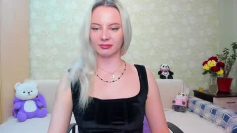 Marie online show from 06/10/26, 03:22