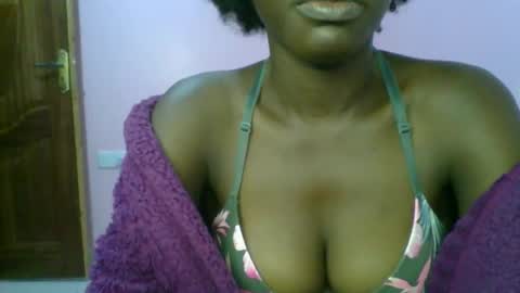 Snapshot of _sweet_gabriella chatting on 10/31/25, 08:21 Gabriella online show from 10/31/25, 08:21