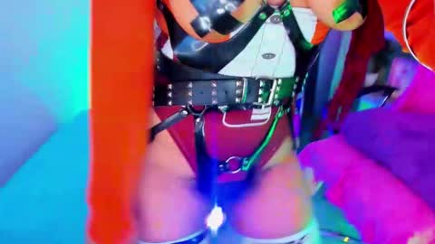 Snapshot of _sweet_kuromi chatting on 09/23/25, 05:54 Kuromi online show from 09/23/25, 05:54