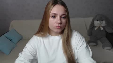 Lana online show from 10/10/25, 08:57