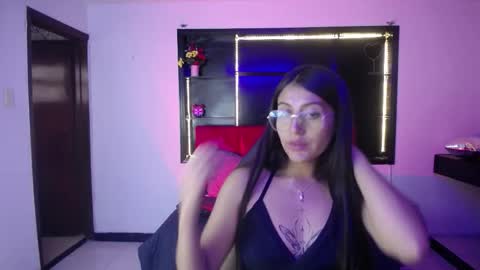 Snapshot of _sweet_lia_ chatting on 03/25/26, 08:37 _sweet_lia_ online show from 03/25/26, 08:37