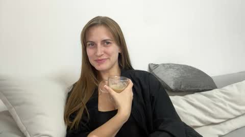 You can call me Lora  online show from 10/03/25, 07:44