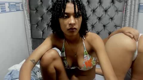 Snapshot of _sweettcandy_ chatting on 11/27/25, 03:03 _sweettcandy_ online show from 11/27/25, 03:03