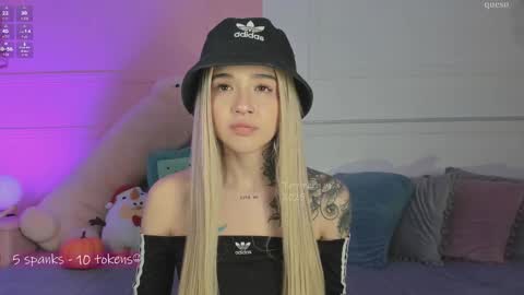 _tammarra_ online show from 11/29/25, 12:41