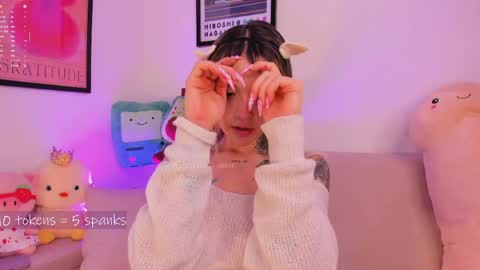 _tammarra_ online show from 05/20/26, 01:39