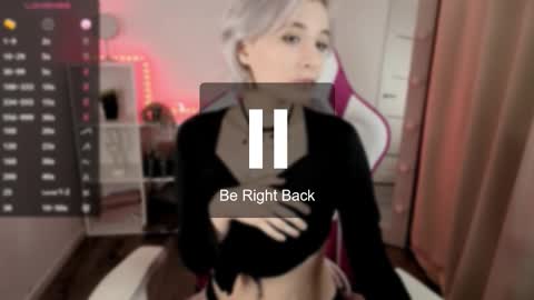 Taylor online show from 11/12/25, 01:55