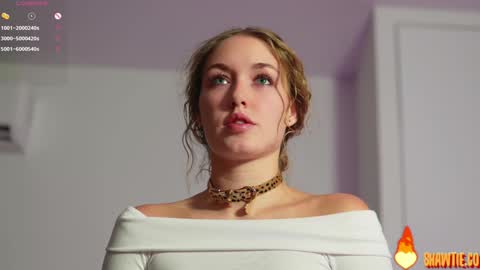 Snapshot of _taylor_swift chatting on 10/11/25, 11:53 Taylor online show from 10/11/25, 11:53