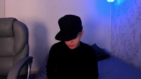 Snapshot of _taylorblack chatting on 12/16/25, 11:26 _taylorblack online show from 12/16/25, 11:26