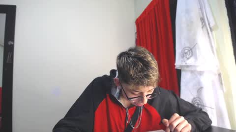Thomas online show from 01/10/25, 11:18