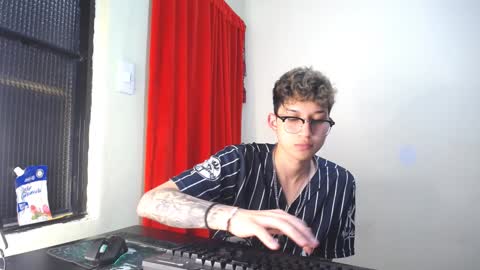 Thomas online show from 02/04/25, 09:41
