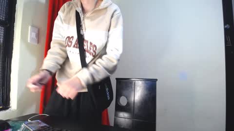 Thomas online show from 02/05/25, 07:53