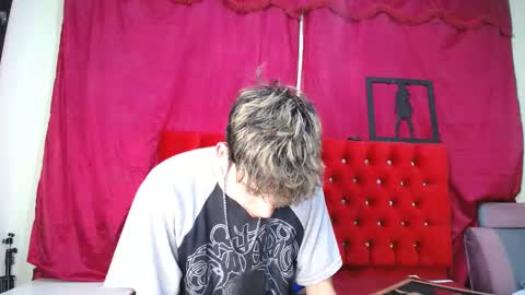 Thomas online show from 03/01/25, 04:44
