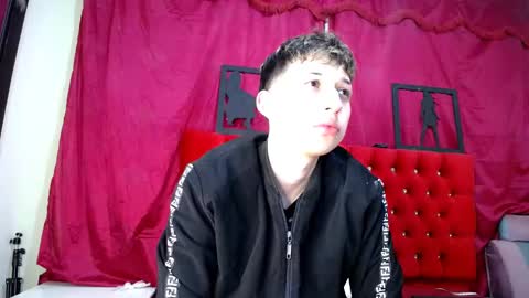 Thomas online show from 03/12/25, 02:41