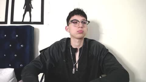 Thomas online show from 09/12/25, 12:11