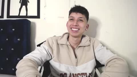 Thomas online show from 09/18/25, 03:52