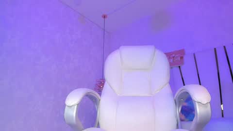 Rousse  online show from 12/20/24, 07:39