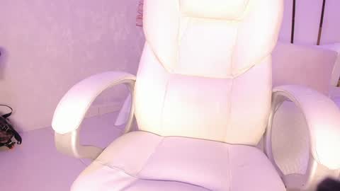 Rousse  online show from 01/19/25, 07:58