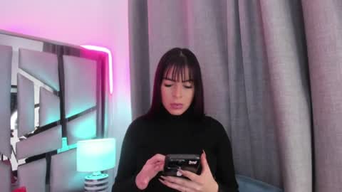 _valeria_saenz_ online show from 06/13/26, 03:15