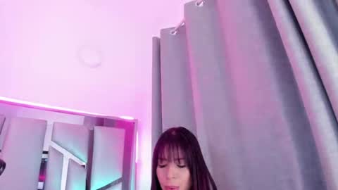 _valeria_saenz_ online show from 07/27/26, 03:02