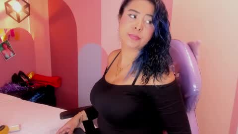 _valeryboobs_ online show from 04/13/26, 01:05