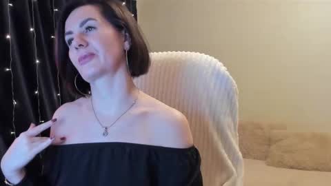 Snapshot of _vallylove chatting on 03/04/25, 01:55 _vallylove online show from 03/04/25, 01:55