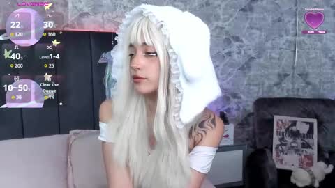 Snapshot of _valuu chatting on 09/19/25, 02:18 Valuu   online show from 09/19/25, 02:18