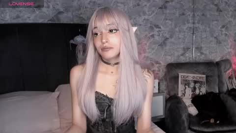 Snapshot of _valuu chatting on 10/16/25, 01:56 Valuu   online show from 10/16/25, 01:56