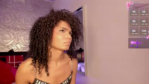 Snapshot of _vennuss_ chatting on 11/17/25, 09:15 Venus online show from 11/17/25, 09:15