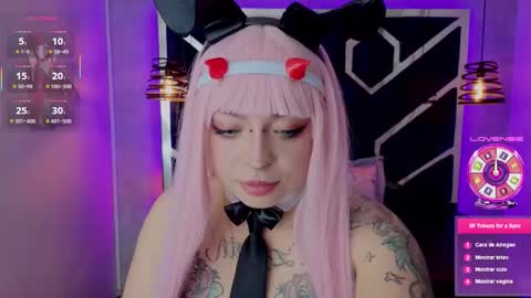 Snapshot of _vermell_ chatting on 11/27/25, 07:49 Vermeil online show from 11/27/25, 07:49