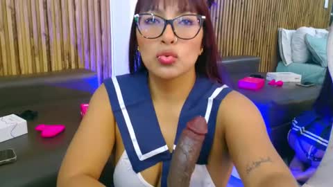 Veronica online show from 09/13/25, 01:55