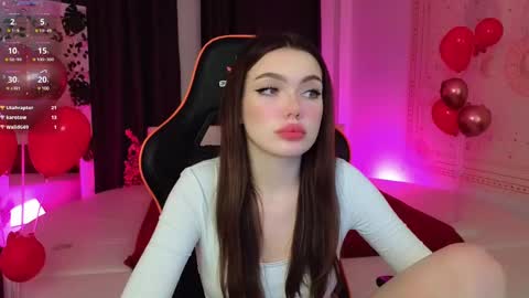 Vickie online show from 02/14/25, 03:22