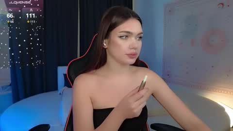 Vickie online show from 09/10/25, 10:37