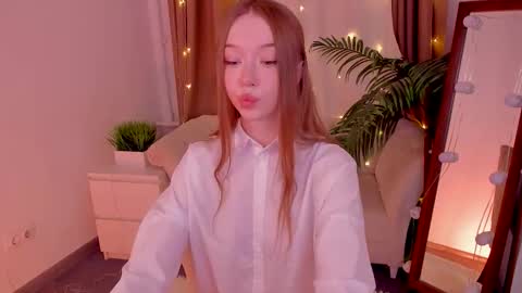 Violet online show from 10/19/25, 01:28